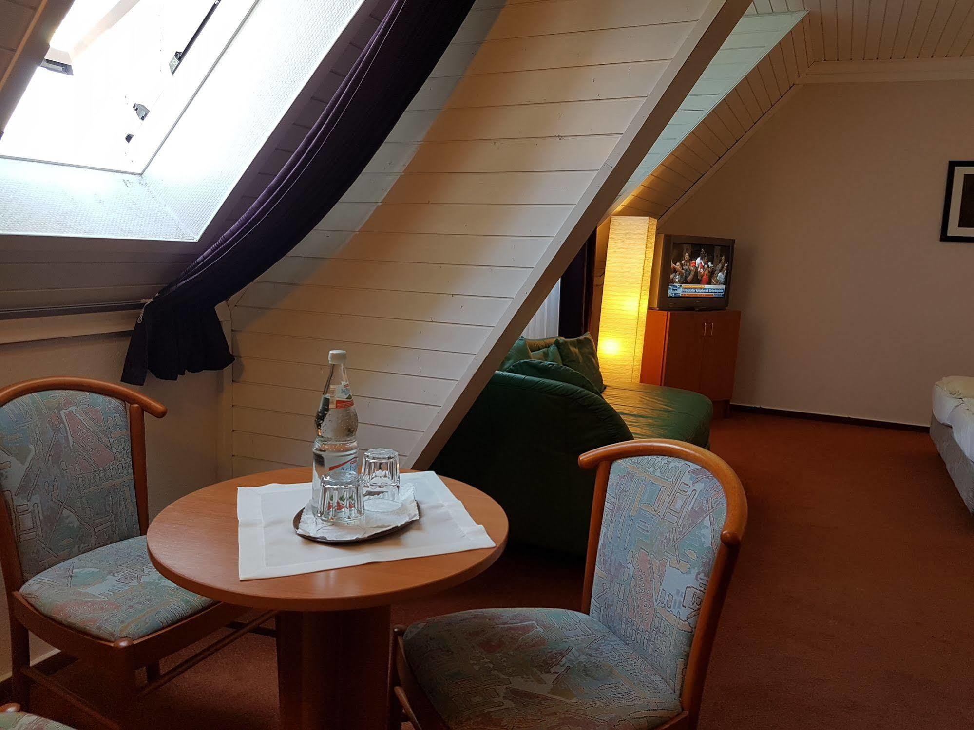 Hotel Restaurant Klostermuehle Reutlingen Eksteriør billede